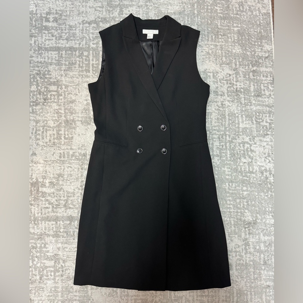 Sleeveless Double-Breasted Black Dress